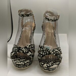 Aldo Black and White Peeptoe Mary Jane Platform Wedges Sz 7.5